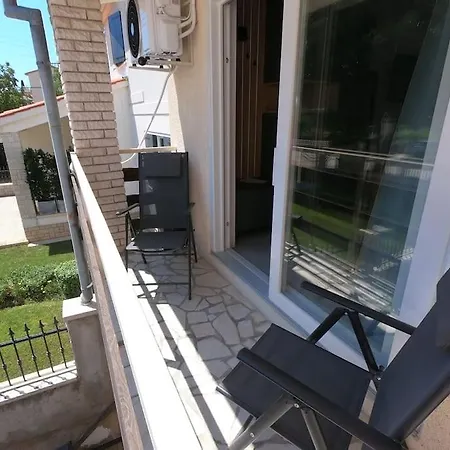 Fully Renovated Stinjan Near The Pula