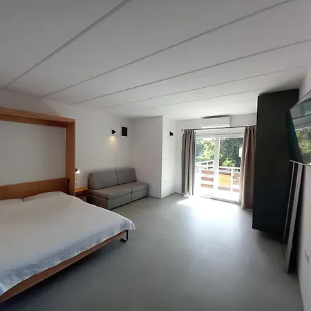 Fully Renovated Stinjan Near The Apartment *